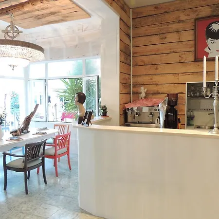 酒店 Palmer I Beachhouse 3*